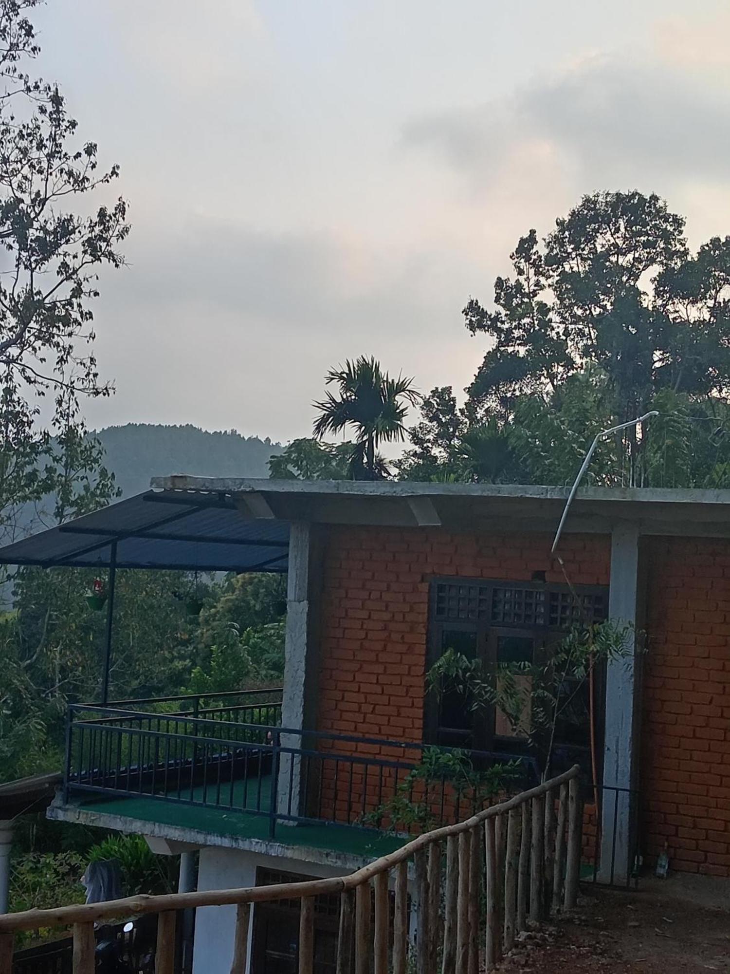 Apurvi Homestay Ella Extérieur photo