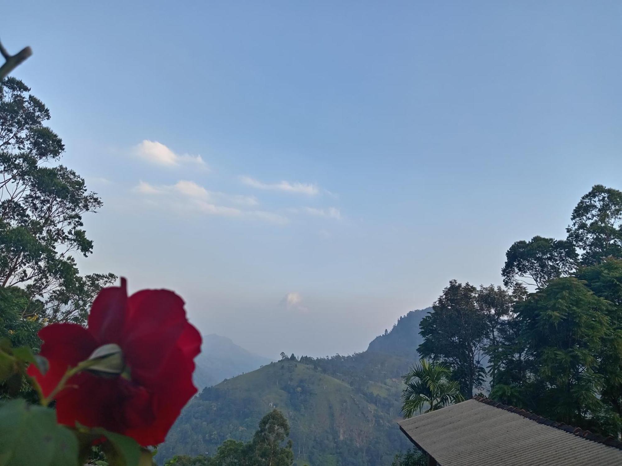 Apurvi Homestay Ella Extérieur photo